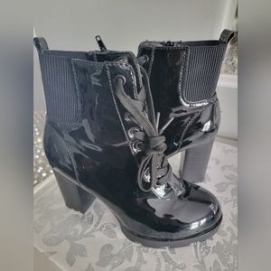 Bamboo Chunky Heel Lace Up Booties Size 8-EUC